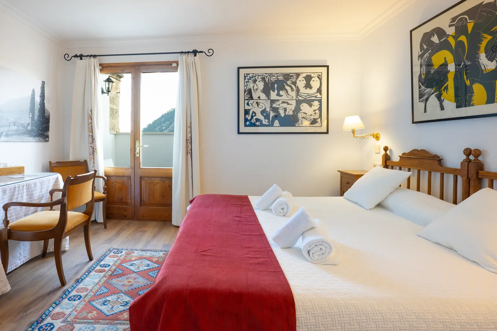 Habitación doble estándar del Hotel Juma con vistas a la montaña